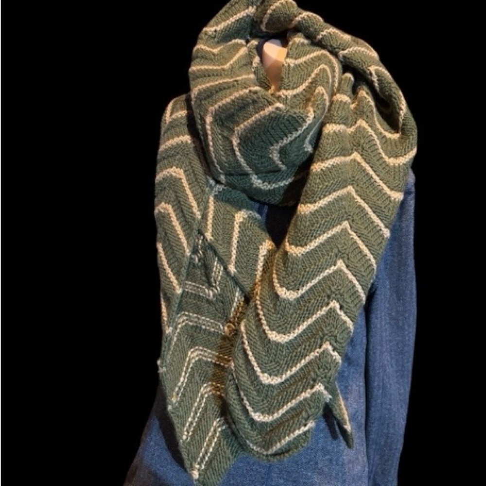 Green Chevron Knit Scarf